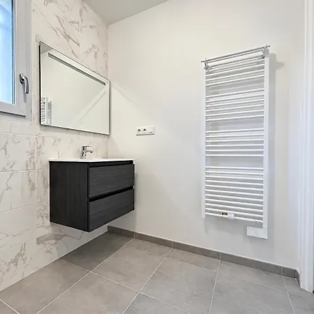 Design Avec Terrasse Et Jardin 4 Pers Albi