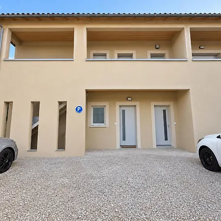 Design Avec Terrasse Et Jardin 4 Pers Appartement Albi